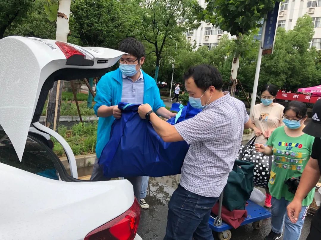 好久不见，欢迎回校！江大是学子们永远的家