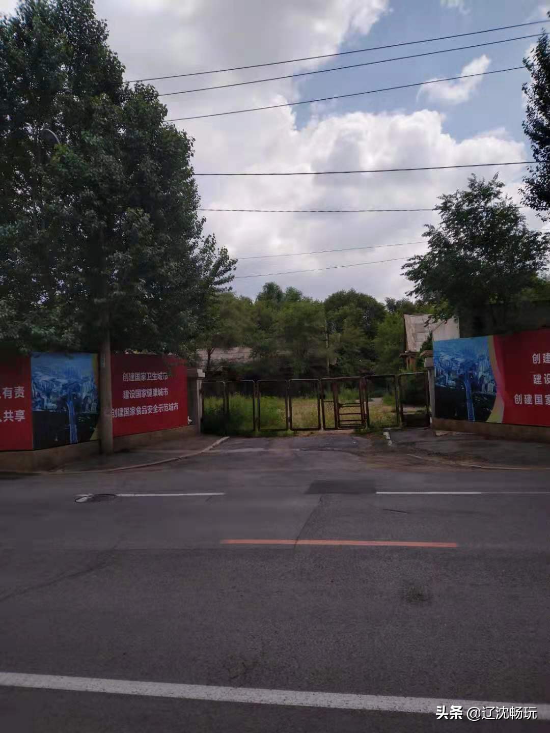 沈阳站和沈阳北站人流如梭，沈阳东站却被彻底遗忘，带大家看看它