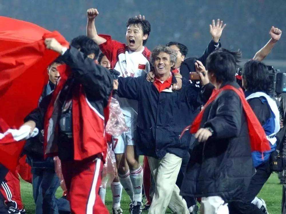 带领国足重进世界杯,带领国足夺得世界杯有多难