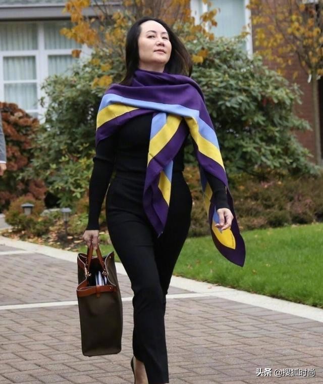 孟晚舟穿香奈儿服装,孟晚舟的爱马仕包价格