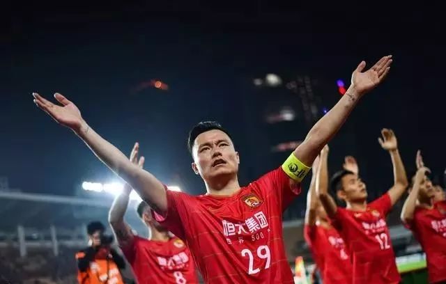 中超半程结束你认为谁更可能夺冠,中超首轮四大争冠热门全部取胜