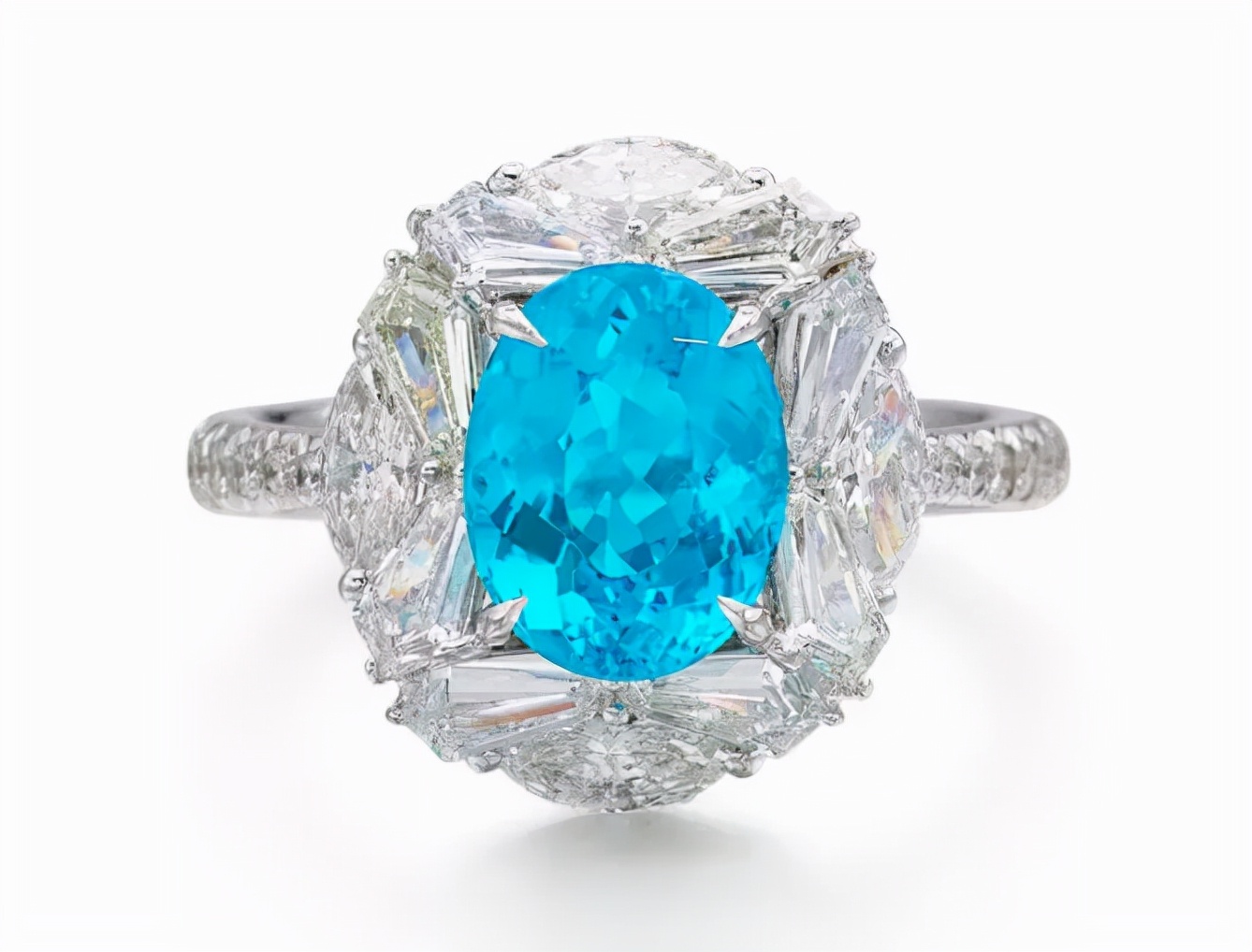 碧玺中的新贵金丝雀碧玺,碧玺中的贵族帕拉伊巴超强霓虹感