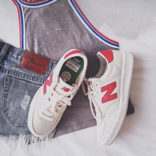 穿不了高跟鞋和硬底鞋,穿不了高跟鞋穿裙子搭配什么鞋