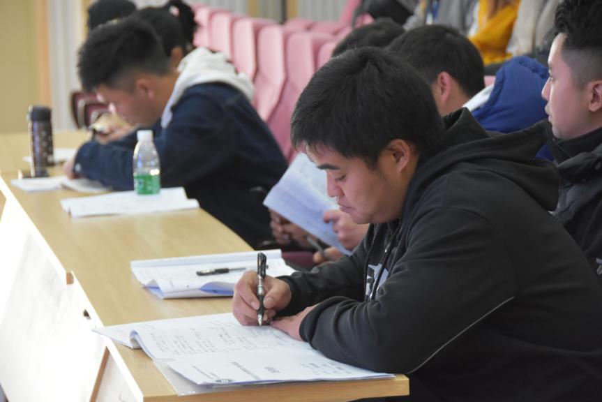 成都天府新区小学校内兴趣课,四川天府新区第六小学