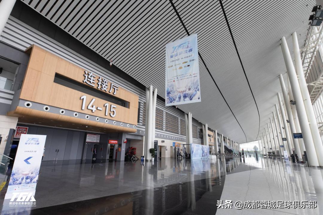 fifa足球世界送礼包,fifa足球世界高校争霸赛2021年