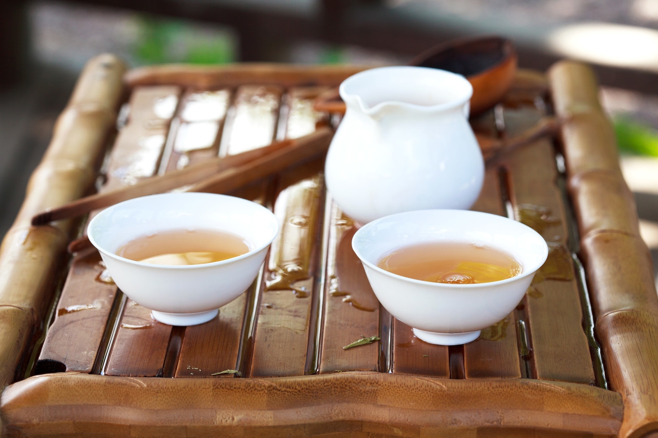 喝普洱茶容易上火还是降火,喝普洱茶伤肾么