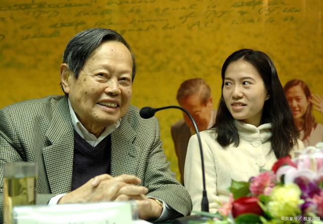 结婚11年翁帆说出嫁给杨振宁原因,28岁嫁给杨振宁的翁帆