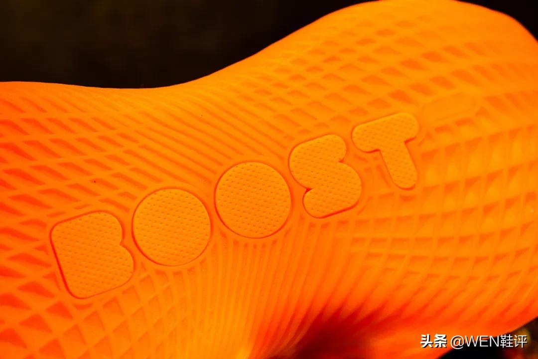 阿迪顶尖足球鞋,阿迪顶尖跑鞋