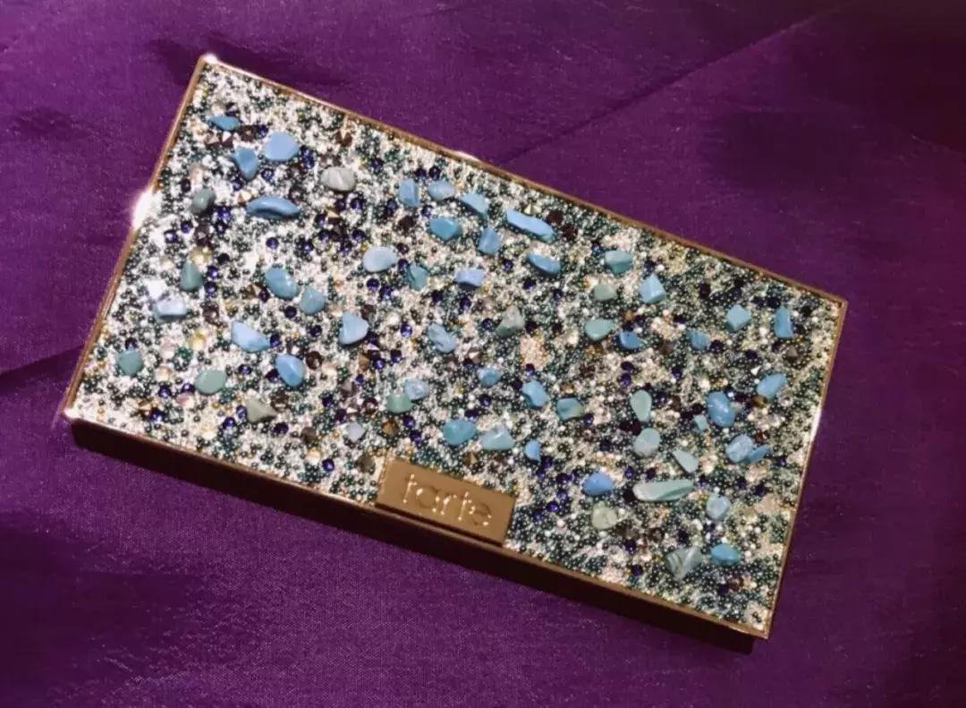 novo液体眼影试色好闪亮仙气十足,四色仙气紫色眼影盘