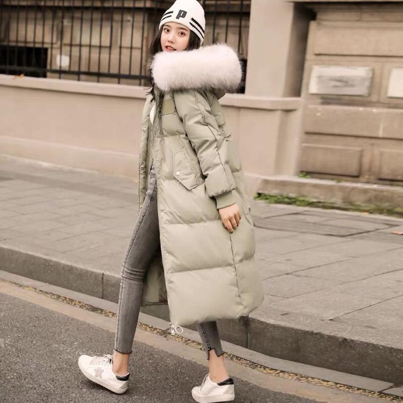 大毛领羽绒服怎么搭配,大毛领羽绒服怎么搭配好看