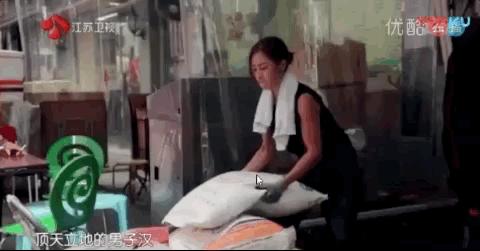 香港最美搬运工是炒作吗,曾经爆火的香港最美搬运工