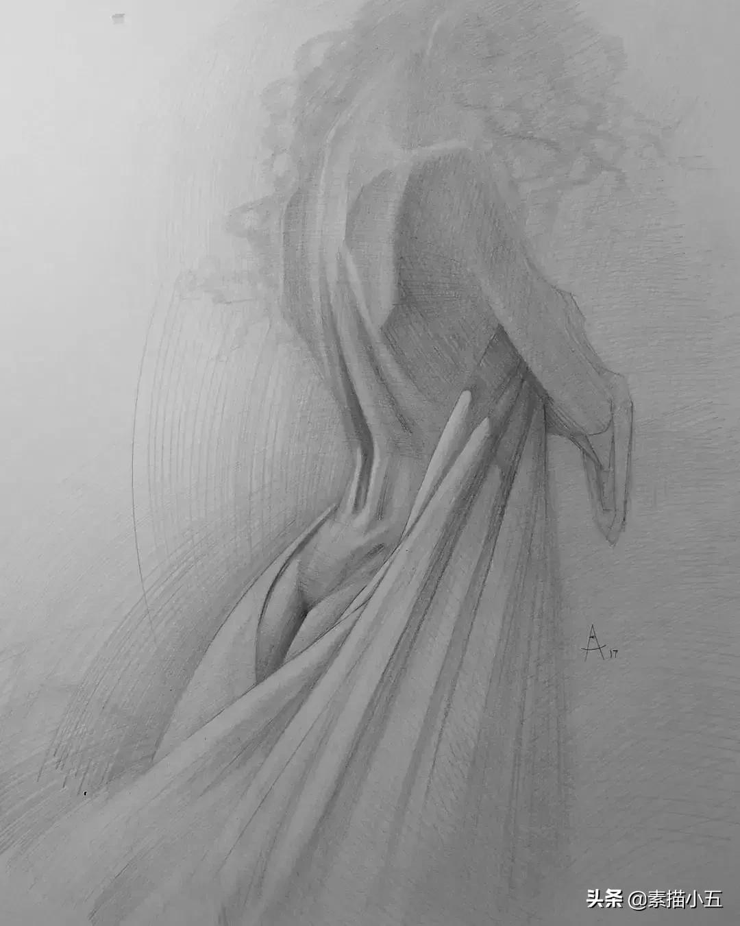 他画的素描无与伦比,他画的画栩栩如生让人拍案叫绝