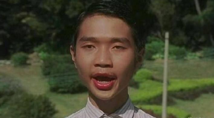 周星驰拍戏失误造就的经典,周星驰艺人即兴发挥成为经典