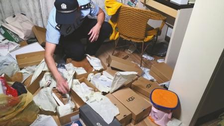 女子涉嫌集资诈骗上千万,26岁女生涉嫌集资诈骗1900万