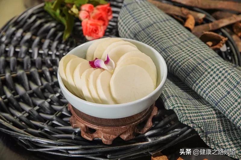 肚子硬百病生,肚子软百病除