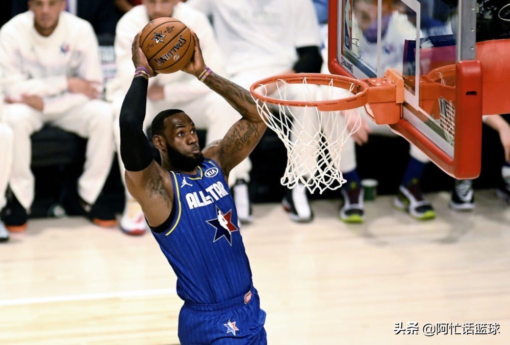 nba球星为詹姆斯抱不平,湖人快船赛后对詹姆斯评价