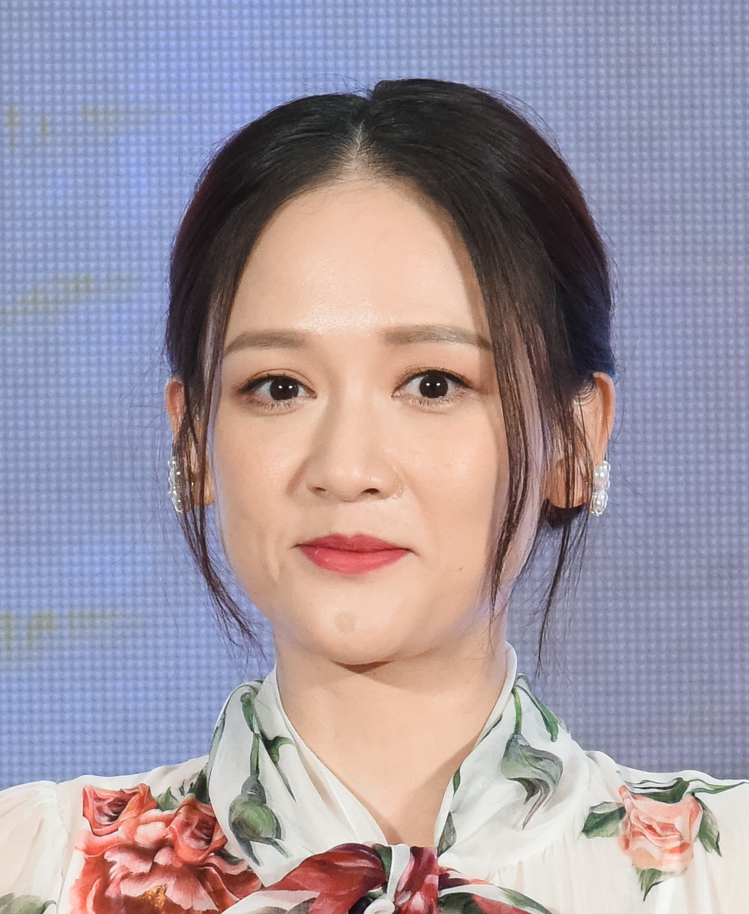 42岁陈乔恩晒全身照辟谣怀孕,陈乔恩晒全身照辟谣怀孕