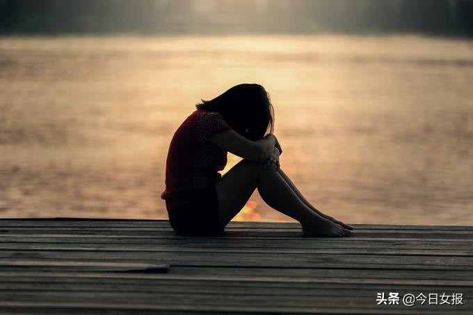 建议将产后抑郁诊疗费纳入生育险,产后抑郁症医疗保险费用