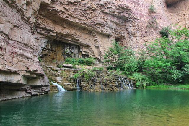 有着天然氧吧之称的太行大峡谷，是盛夏里避暑的好地方