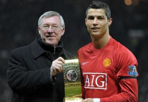 足球c罗的传奇之路,c罗的十年往昔注定为足球而生