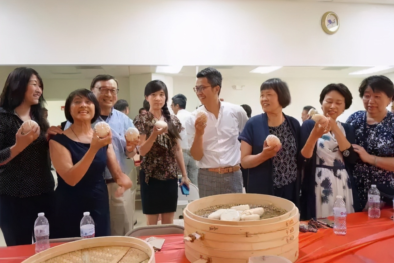 把包子铺开在哈佛门口，几周销售破2亿，这是卖包子不是卖金砖？