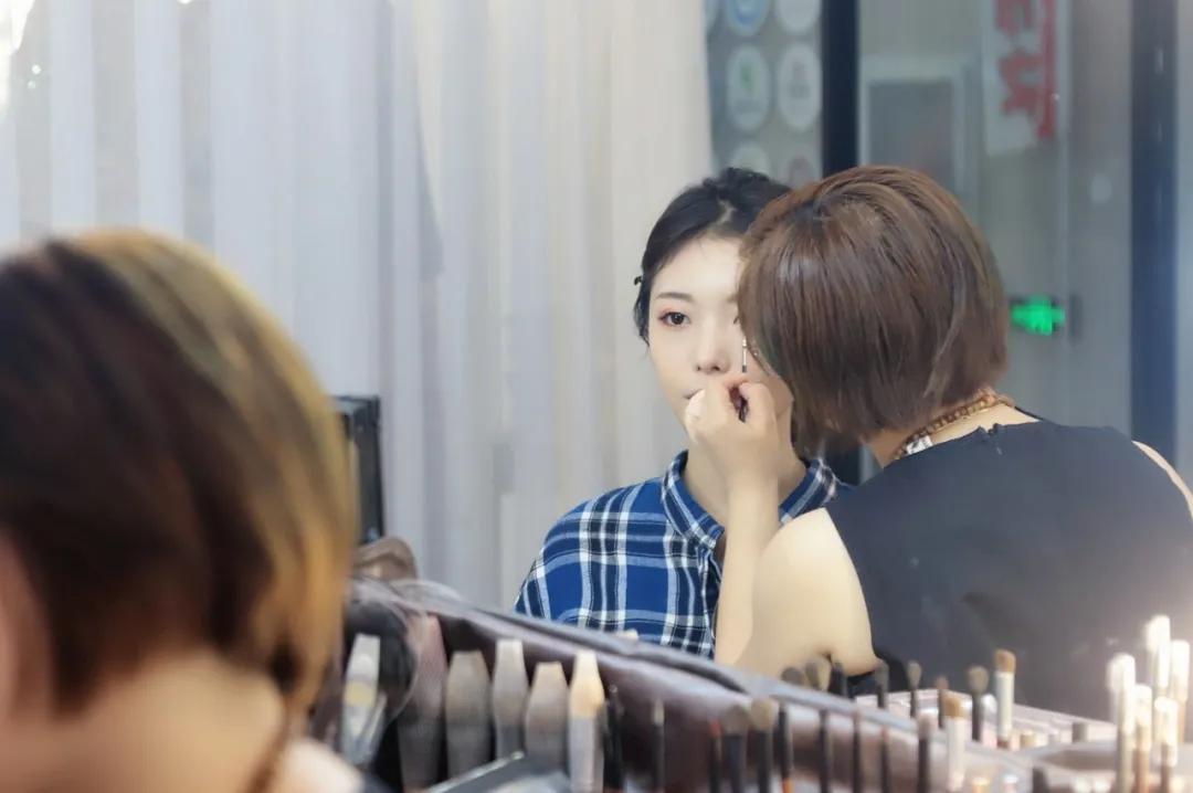 天津照相馆哪家便宜还照的好,天津双人证件照照相馆推荐