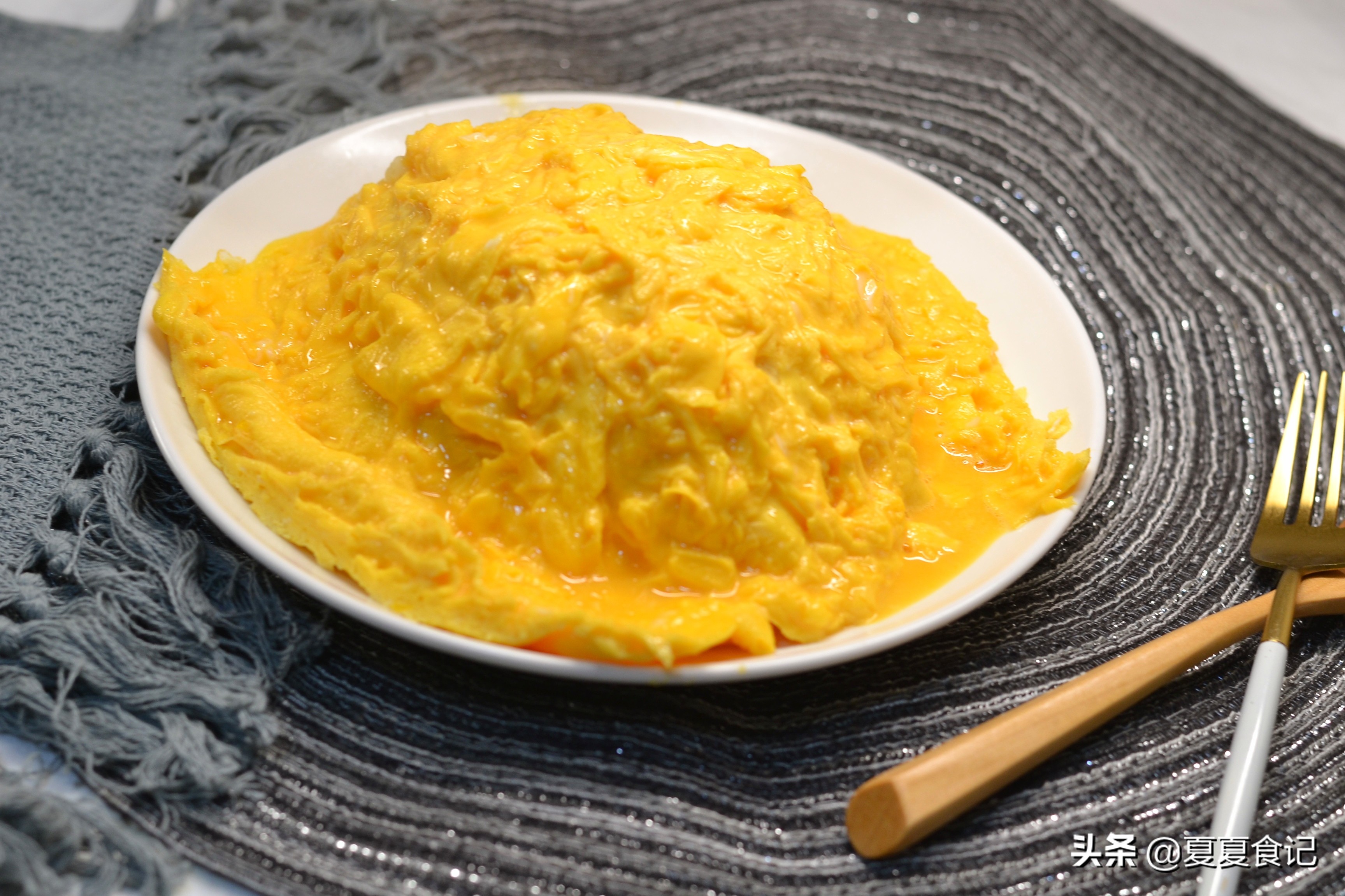 流心蛋包饭怎么才算成功,怎么在家制作流心蛋包饭