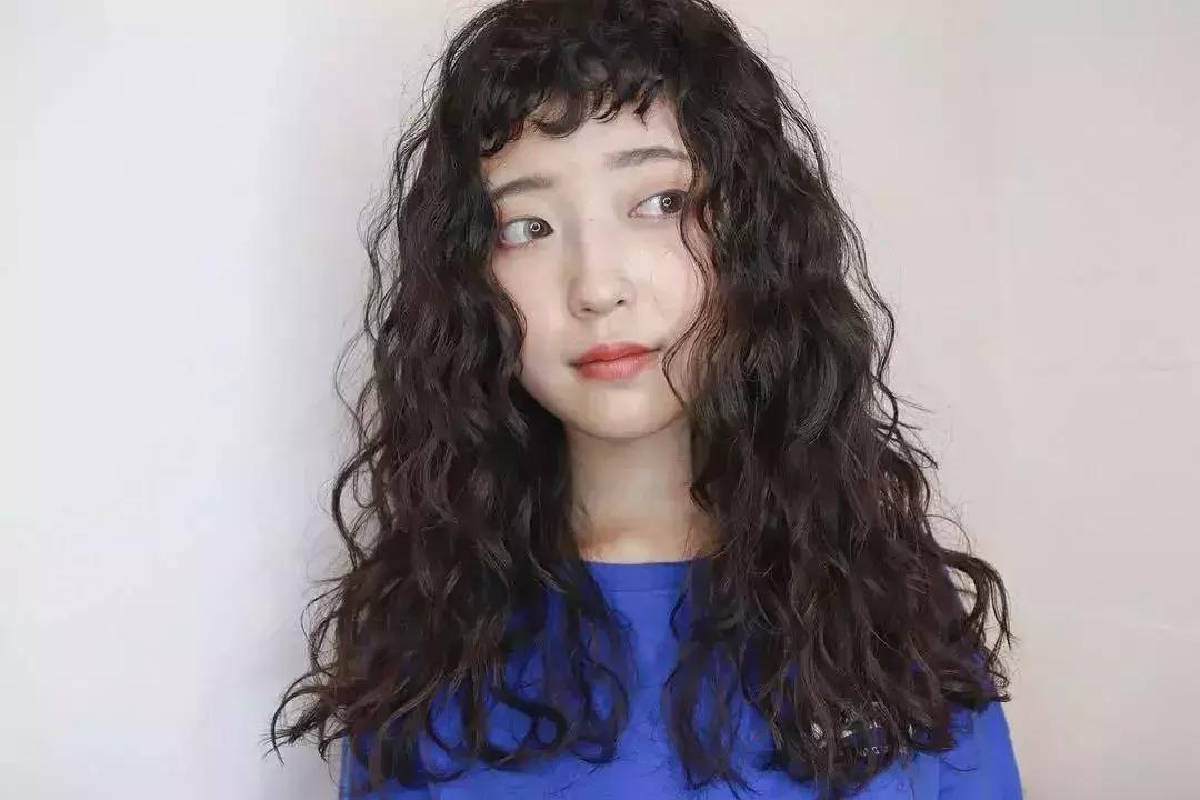 当下最受欢迎的发型100多款,最流行的发型趋势这5种发型必火