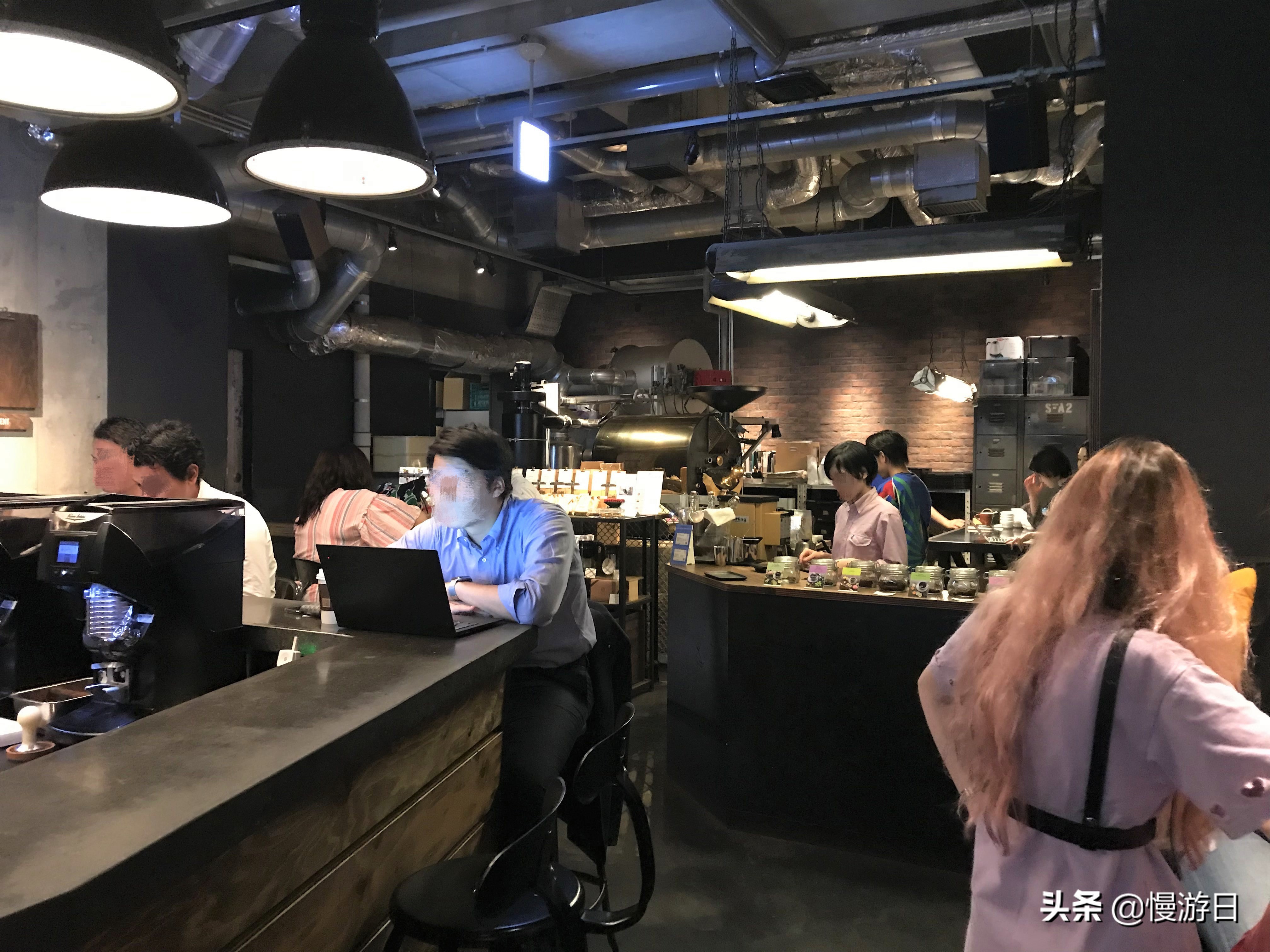 旅途休闲站|实探东京原宿自家烘豆工业风精品咖啡店