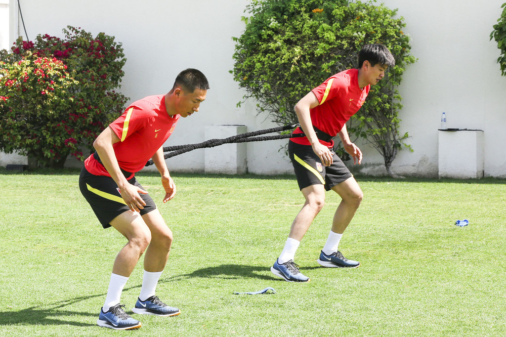 蒿俊闵国足,蒿俊闵艾克森手球