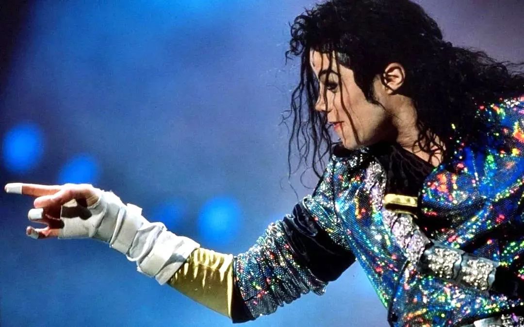 听迈克尔杰克逊的歌看乔丹打球,还会有人在听迈克尔杰克逊吗