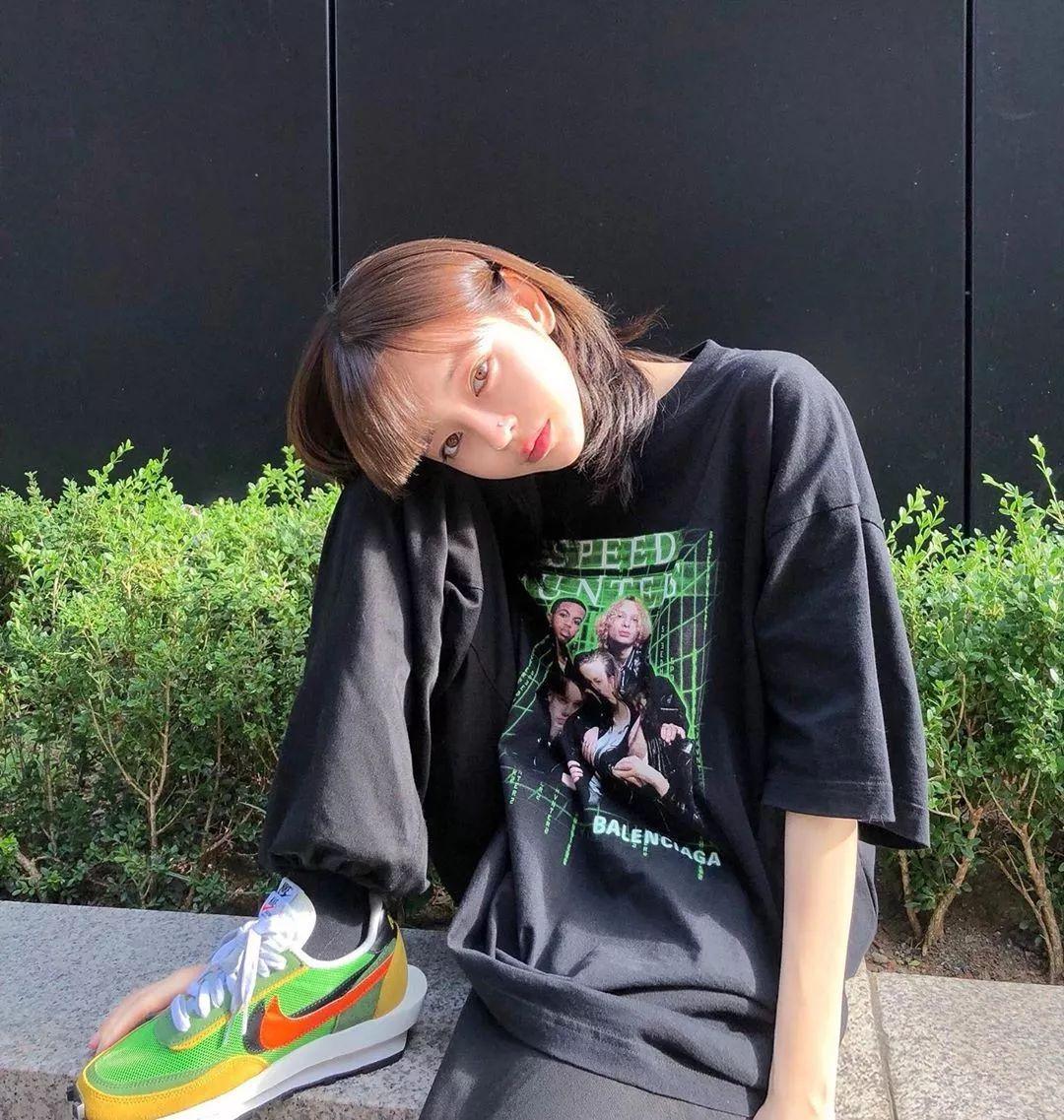 soda潮鞋女神,choker穿搭女