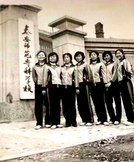 老照片同学友谊,老照片学校旧照