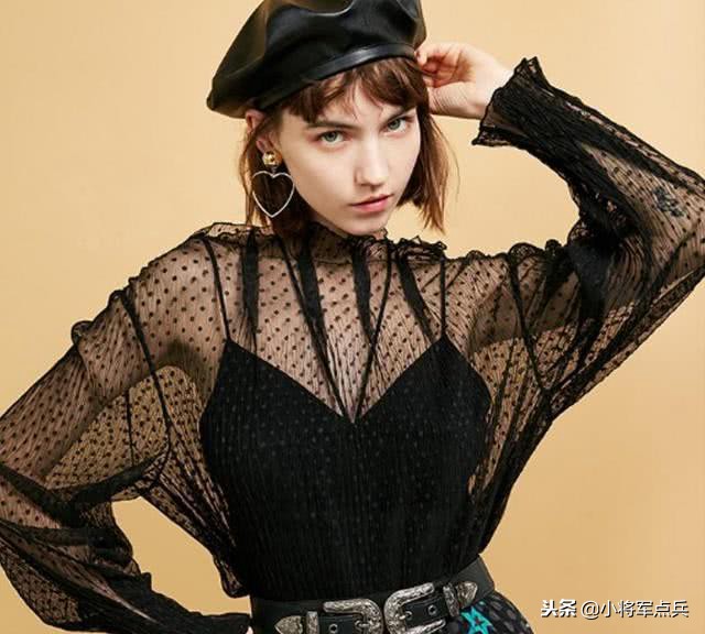 甜辣Girl透视装，性感力爆表，朦胧秀出好身材
