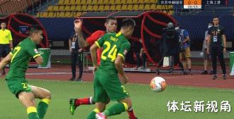 中超上港对申花红牌,上港补时遭绝平