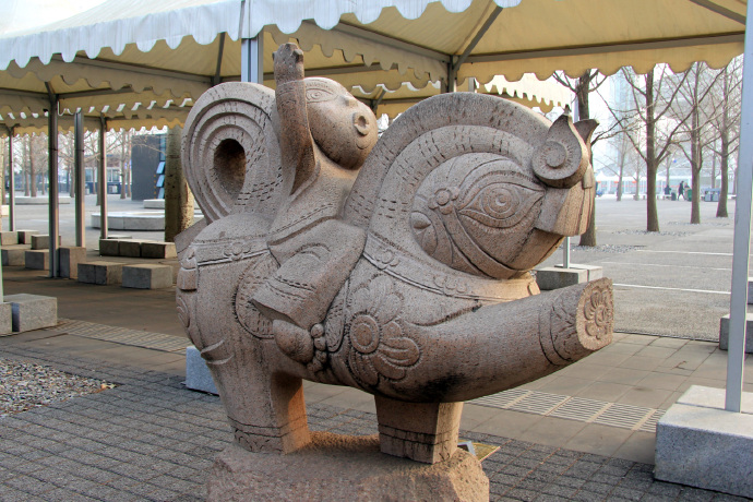 北京鸟巢附近雕塑,鸟巢雕塑效果图