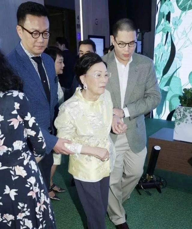 香港第一阔太甘比,香港第一阔太结局