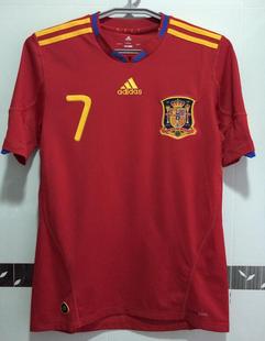 85到90年的球迷，你们有过这些队服和装备吗？顺便预测一下12强赛