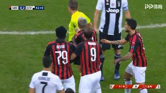 c罗帽子戏法第一脚暴力远射,博努奇评价c罗凌空抽射