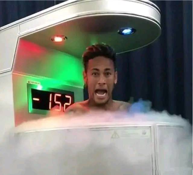 为什么詹姆斯C罗等人在比赛后要钻进急冻箱？气温低至零下200度