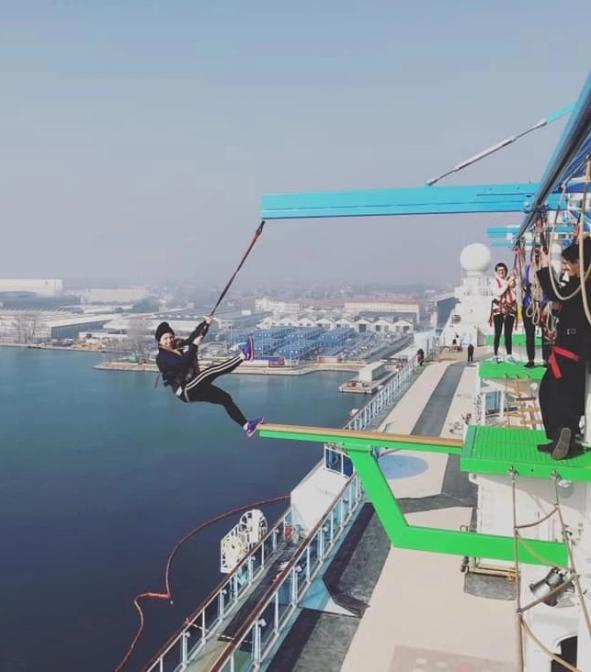 同样是年会，我们不一样，花同样的预算，我们是“别人家的”