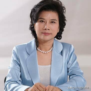 董明珠进格力的成长经历,董明珠的人生五个转折点