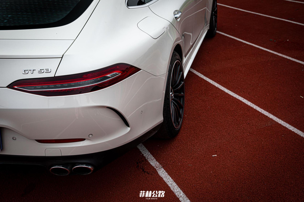 2022款amggt53夜晚试驾,试驾奔驰amg53gt四门