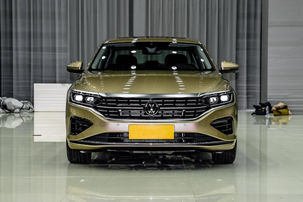 来势汹汹的新*萨特帕**，加重又加长，三种动力可选，降至17.99万起