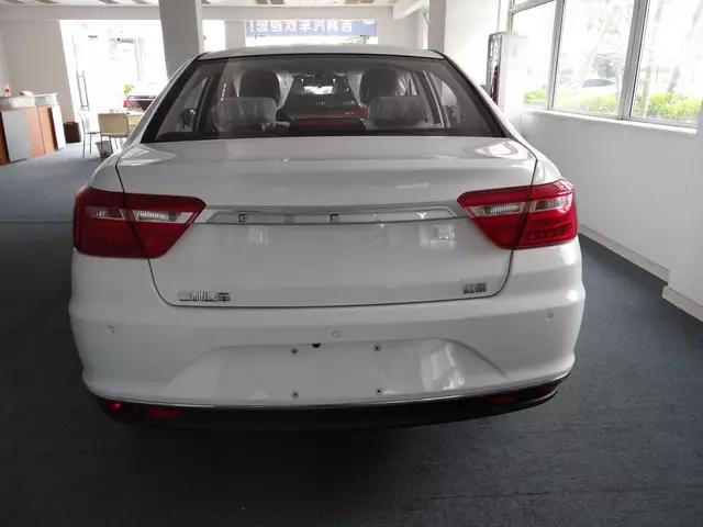 吉利新远景外观发展史,最新款吉利新远景内饰图片大全