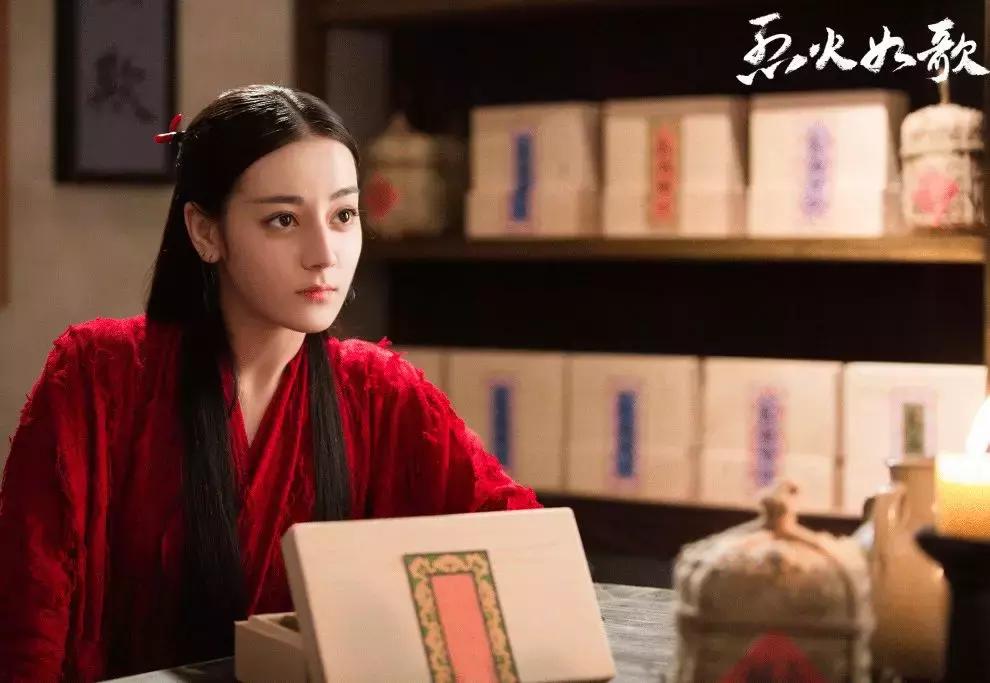 热巴适合什么眉形,想要好看又自然的眉毛