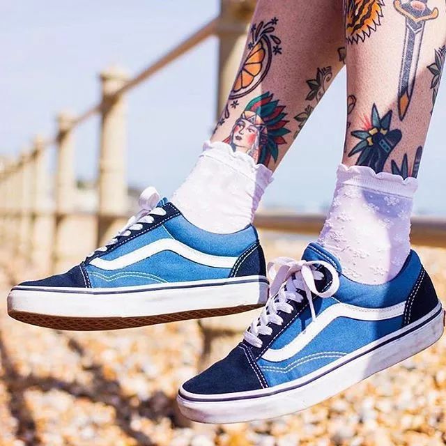耐磨又百搭的滑板鞋,五颜六色滑板鞋