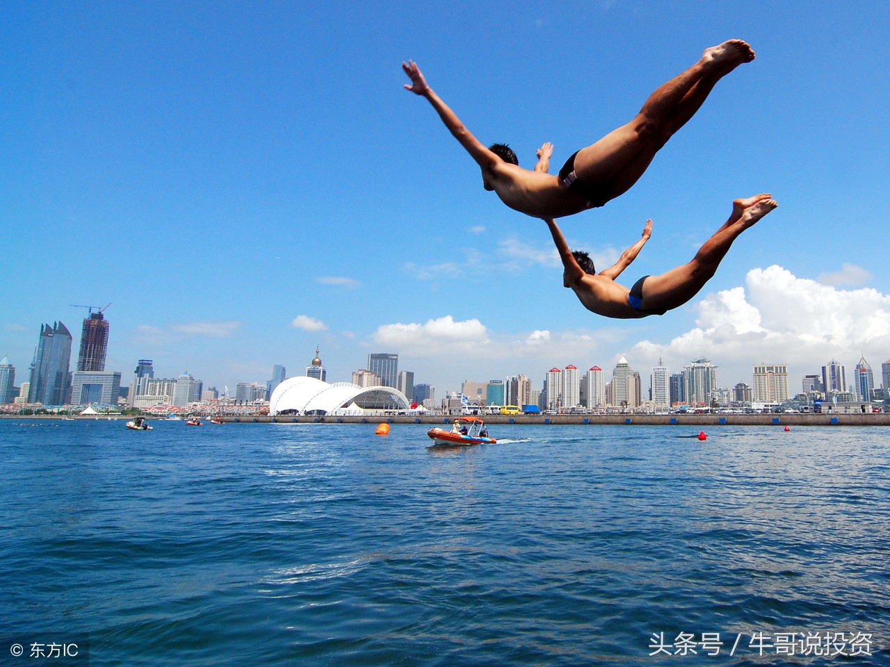 沪深300股票收盘跳水,沪深两市放量下挫