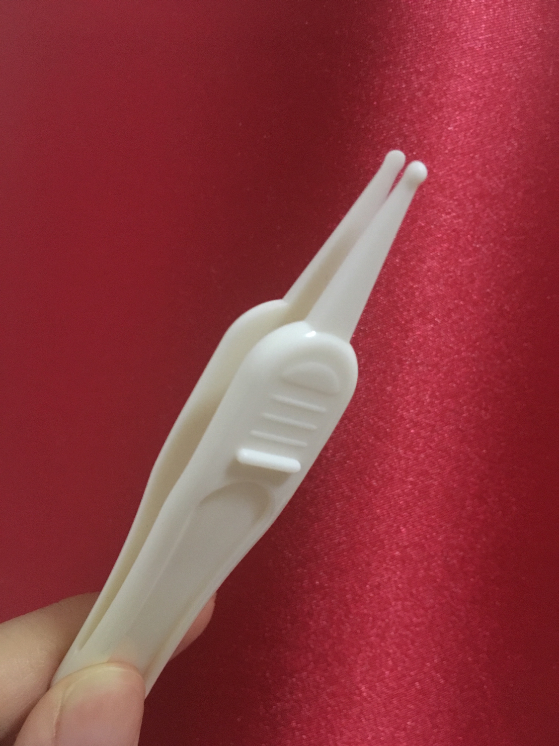 宝宝被鼻屎堵住怎么办,宝宝被鼻屎堵住