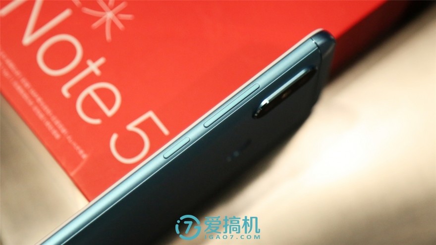 钦定国产最强千元神机！红米Note5首发上手体验：完全OK！